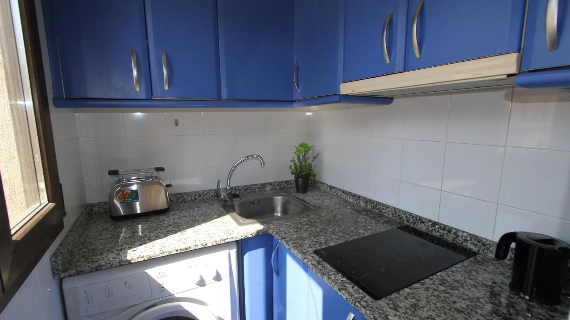 Royal Tarraco Homestay By Turismar Tarragona 0*,  Spain